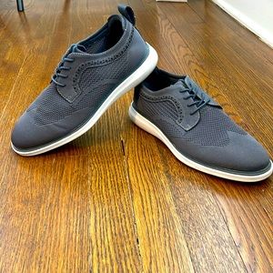 Men’s Dress/Casual shoe